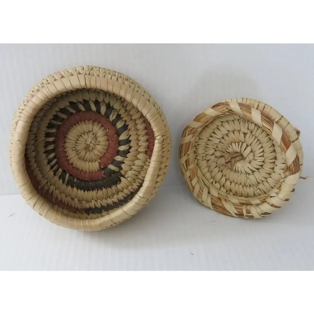 AFRICAN Hand Woven Hanging Basket Grass Tribal Ethnic Lid and Loop Nigeria Tans